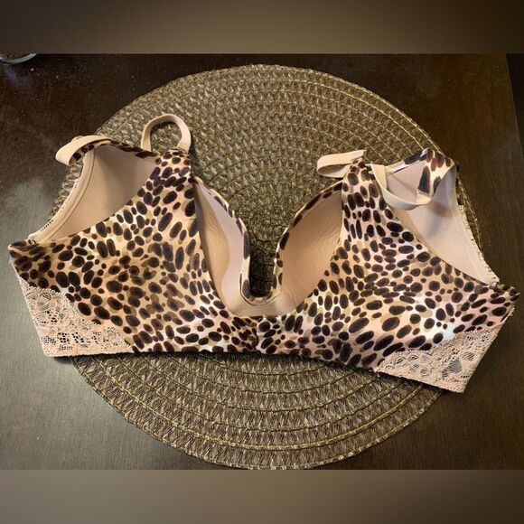 34C Victoria's Secret VINTAGE INCREDIBLE PERFECT PUSH UP BRA RHINESTONES - Picture 2 of 7